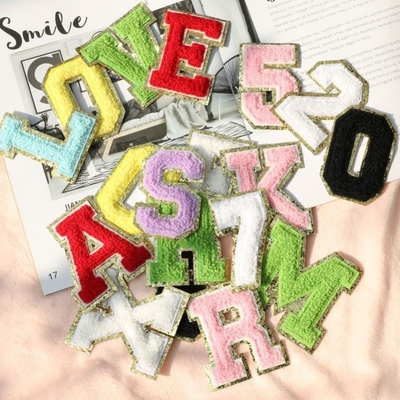 8 cm Patch di lettere di chenille Set alfabetico per abbigliamento Ferro personalizzato su asciugamano ricamato