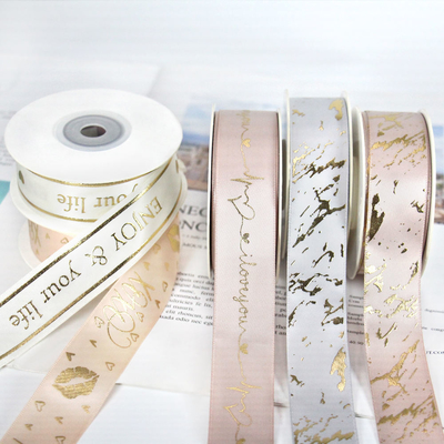 Filtro elastico a nastro satinato stampato con anello di allungamento per imballaggio della scatola regalo
