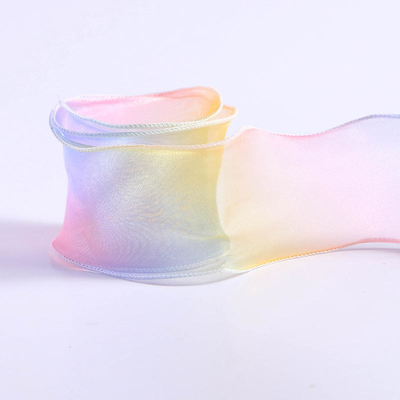 Gradient Curling Wave Edge Satin Fabric Rainbow Arco Arco a mano Fiori Nastro di capelli per bambini