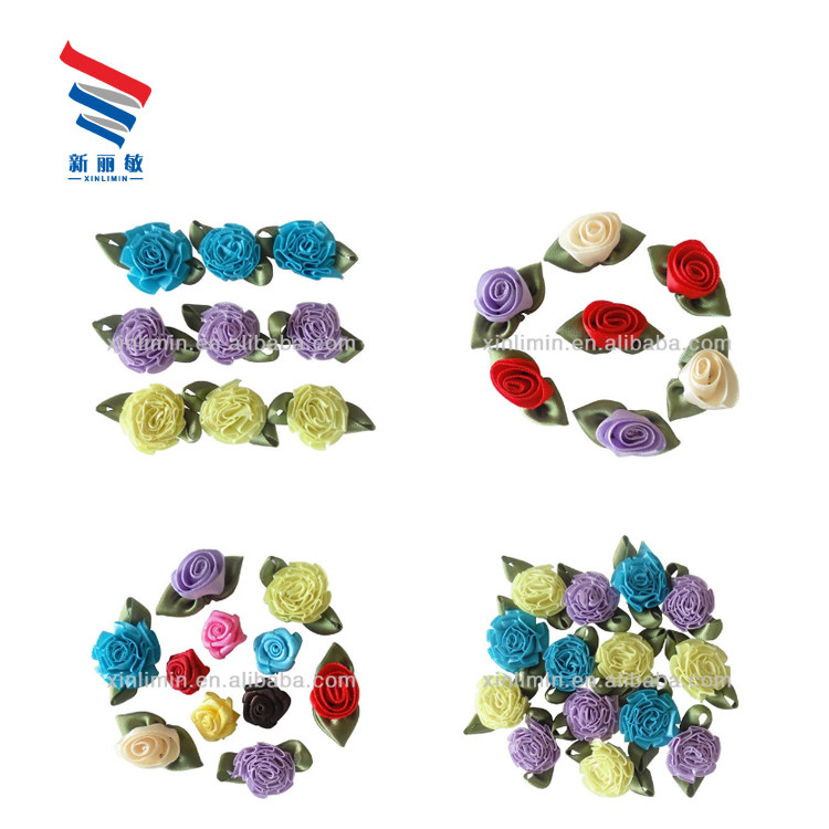 Stile a faccia singola colorato nastro satinato rose arco floreale decorazione di matrimonio sostenibile